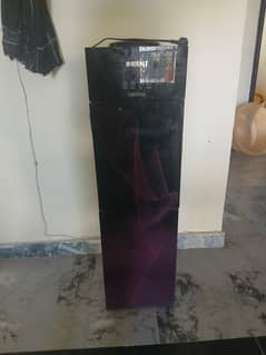 Orient Black Crystal Dispenser