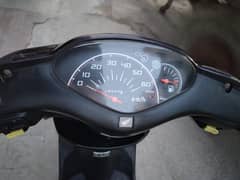 Honda Dio for sale my WhatsApp number O322"37"74"328