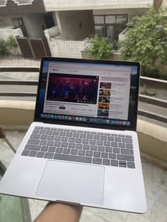 Macbook