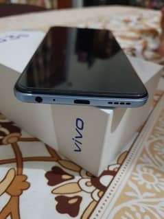 vivo y33s 8 gb ram 128 gb contact my WhatsApp num 03253982756