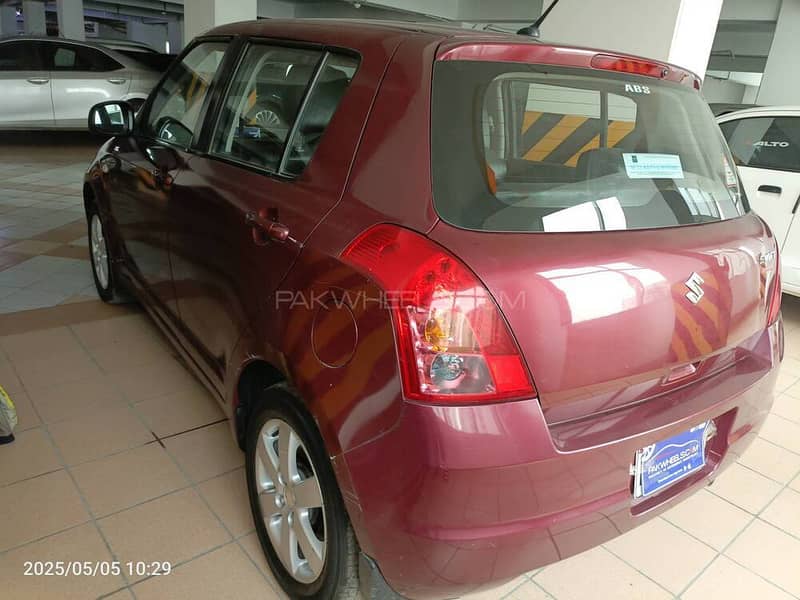 Suzuki Swift DLX Automatic 1.3 Navigation 2021 7