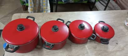 Nonstick Cookware set of 4 for sale urgent