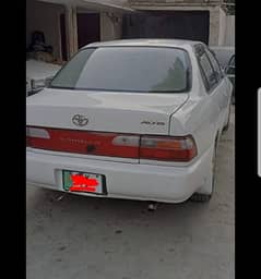 Toyota Corolla XE 2000