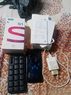vivo s1 All okay original box original charger 4+128  03162042459