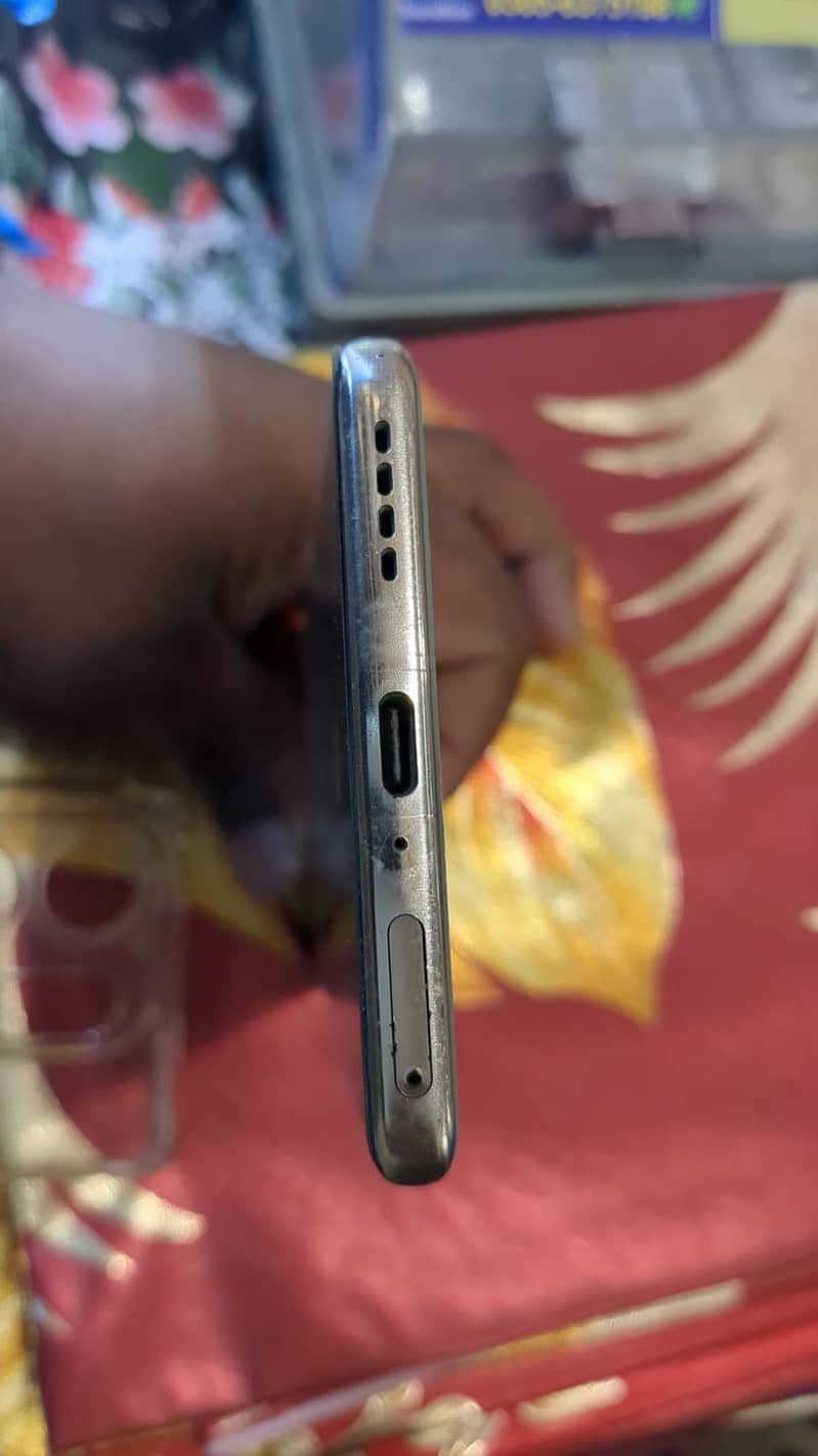 Infinix Zero 30 (open-box) – With Box & Charger | Good Condition 2