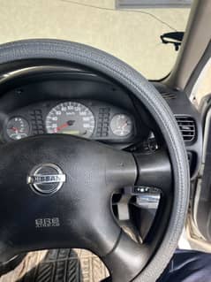 Nissan ad van
