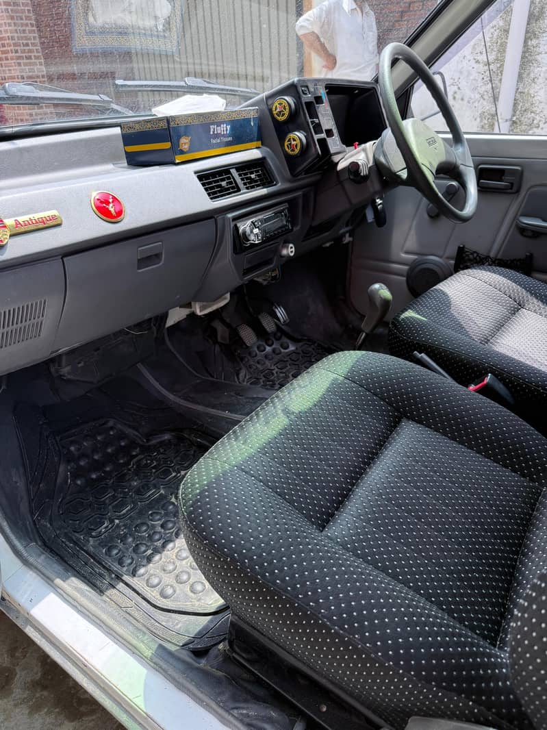 2018 model mehran vx  converted to vxr ac installed 1 piece touching 11