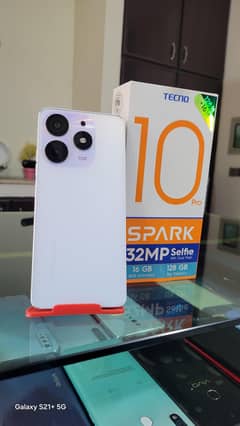 Tecno spark 10 Pro 8Gb 128Gb ( 50Mp cam . 5000 Mah battery) 10/10