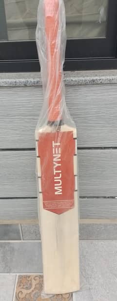 BRAND NEW MULTYNET  CRICKET BAT . .
