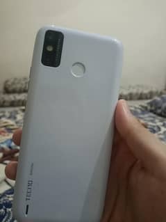 Tecno spark 6go