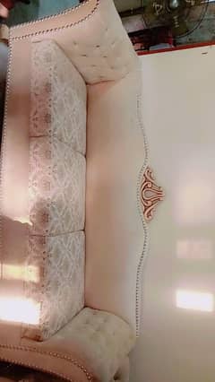 Crown sofa set