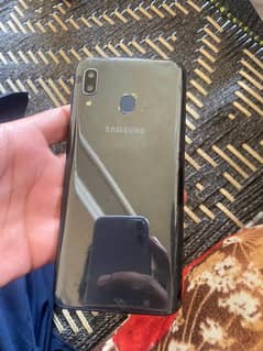 Samsung A20