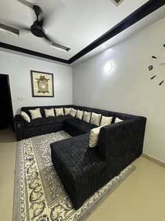 U shape sofa + cumbed