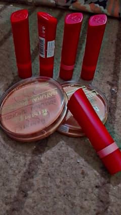 lipstick bronzer's