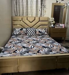 Elegant solid Bed with mattress 03164157627