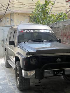 Nissan Patrol 1990