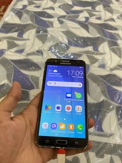 Samsung j7 pro