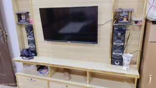 Orient LED with Audionic woofer sale in best Condition
