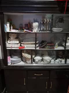 showcase dressing and Almirah
