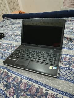 laptop Fujitsu 4GB RAM 256GB SSD original Intel