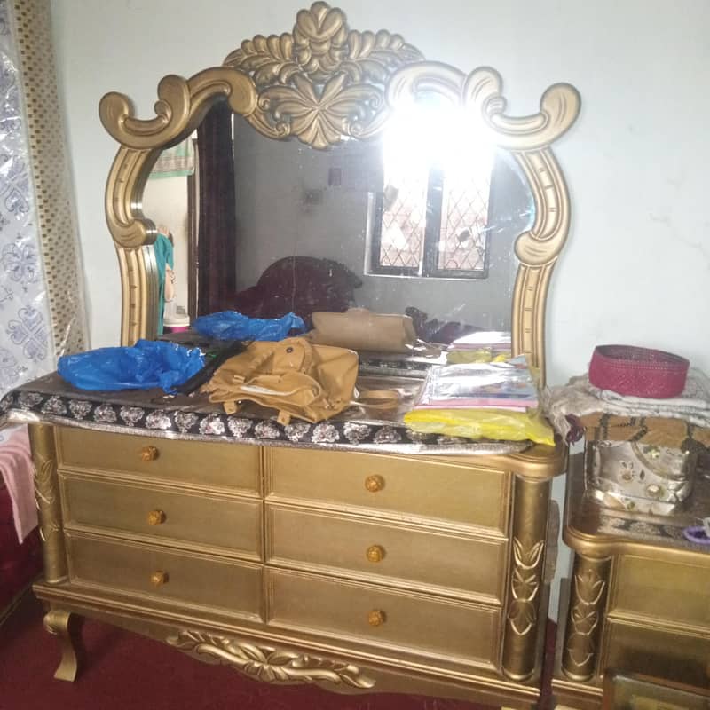 Double bed with 2 side tables And Dressing table 1