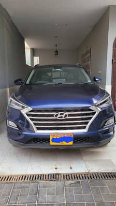 Hyundai Tucson altimate Awd to of the line fully original kia Sportage