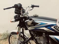 Honda CG125 (2025) Black