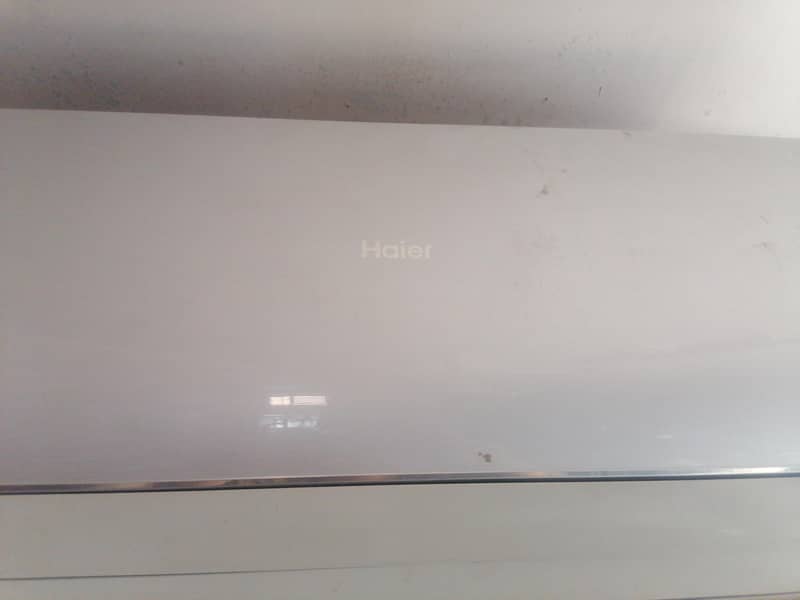 Haier split AC in good condition with outer in running condition 1