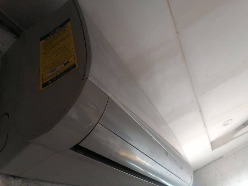 Haier split AC in good condition with outer in running condition 3