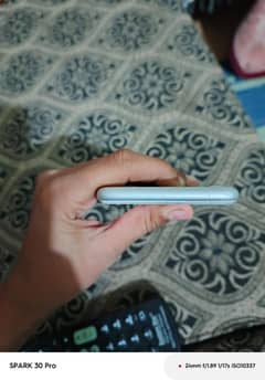Mobile for sale condition 10/10 water pack set battery health 81