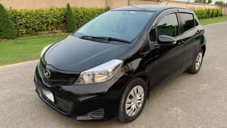 Toyota Vitz F1.0 Model 2011 Registration 2014 (03009420292) Whatsapp