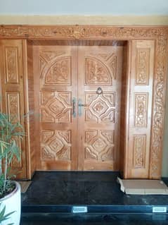 Furniture Polish Karwane Kay Liye Rabta Kare