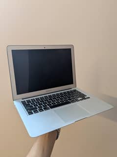 MacBook Air (2017) *Mint Condition*