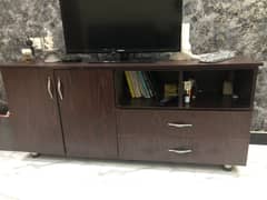 Modern LCD Rack / Sleek Design | Durable Build | Excellent Condition