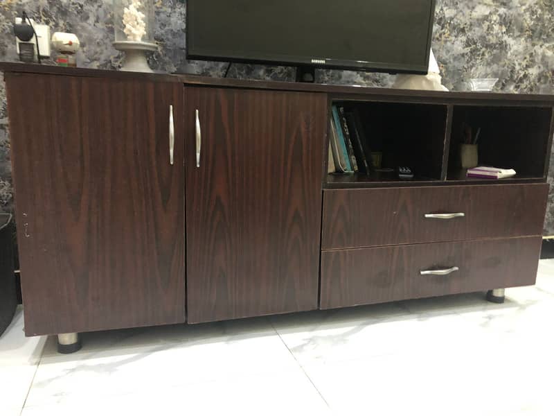 Modern LCD Rack / Sleek Design | Durable Build | Excellent Condition 1