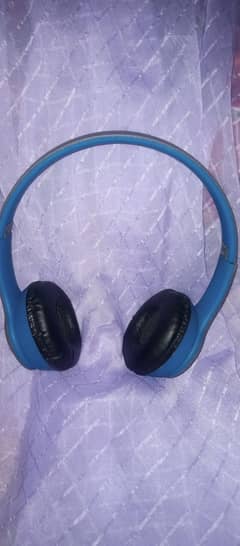 Headphones 