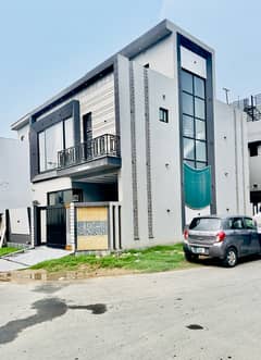 9 Marla New House For Rent