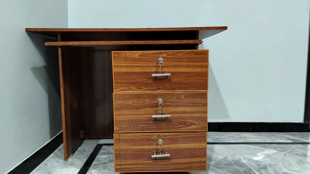 Office Computer Table 1