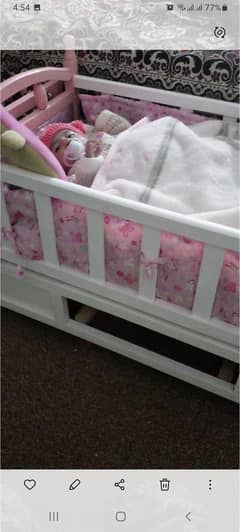 Baby cot/ swing cot