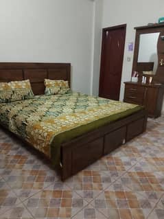Full Size Strong Laminated Bed