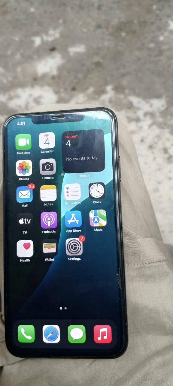 iphon xs max good condition working  non . . pta. . 1
