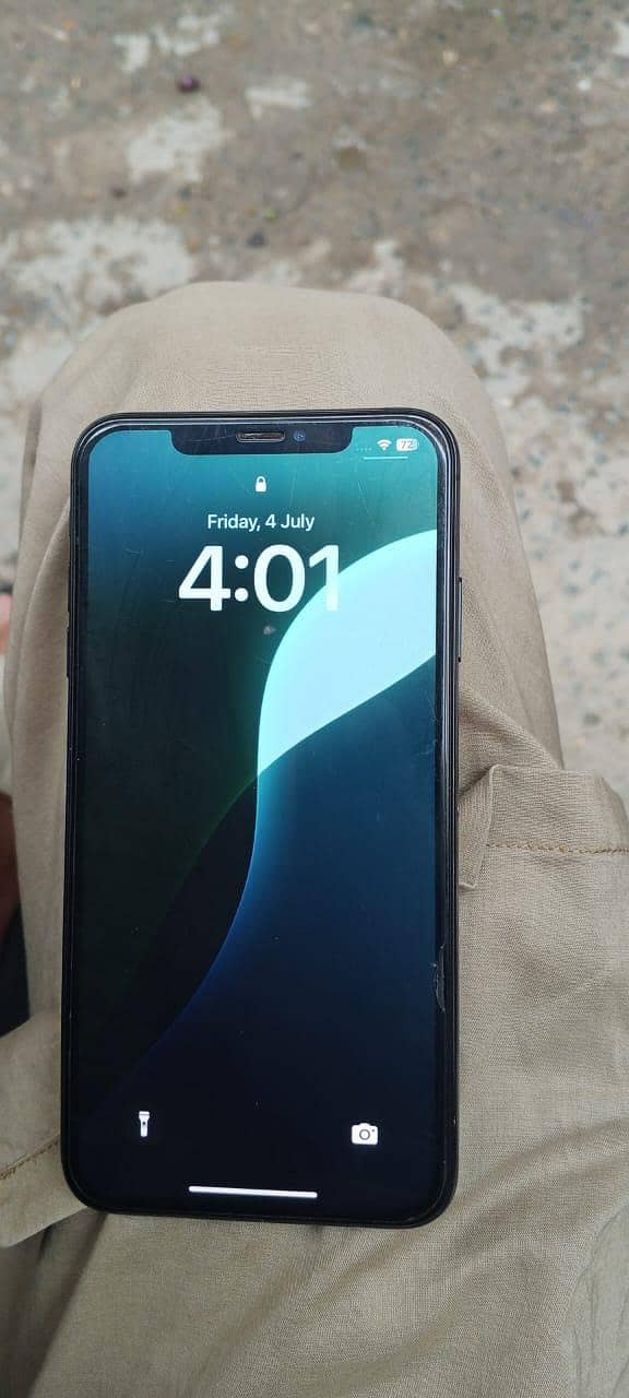 iphon xs max good condition working  non . . pta. . 4