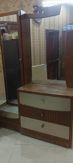 dressing table for sell