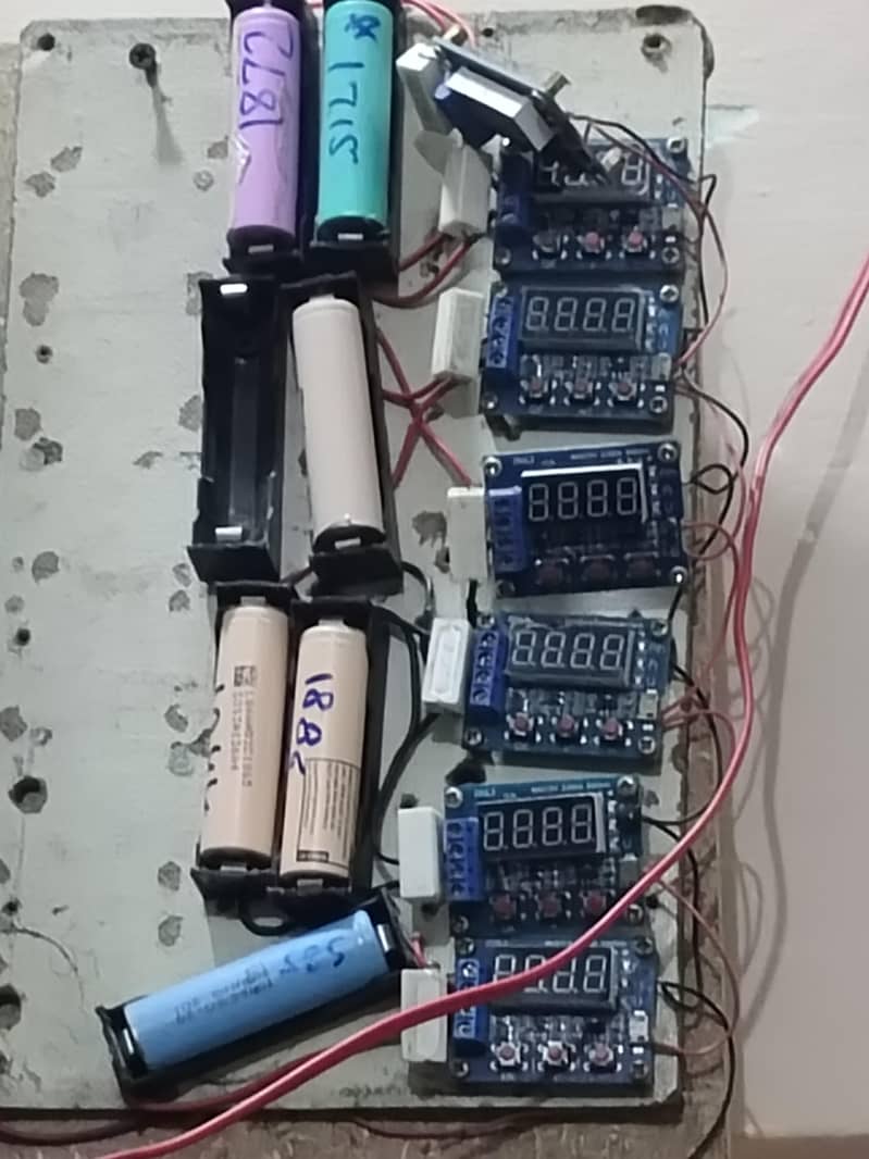 Lithium ion cell Tester and untested cell both are available 0