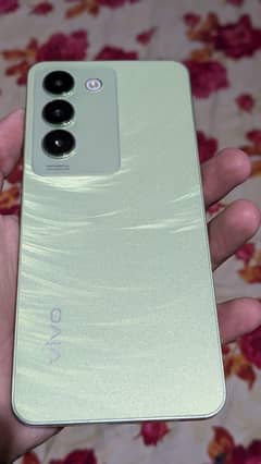 Vivo y100 8gb/128.10/10 condition