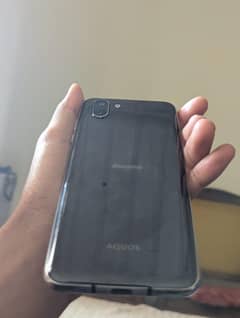 Aquos R2