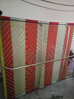 doul iron bed