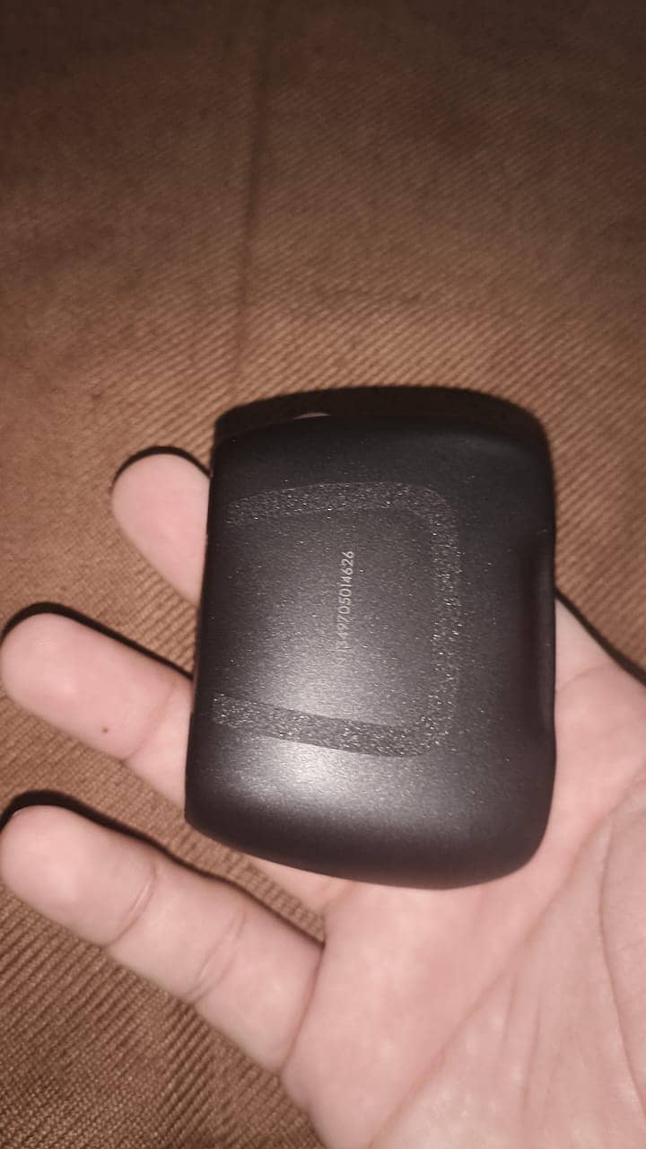 Audionic original battle buds ,recently bought new only box open , 2