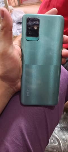 panel ma bubbel ha glass change karwa tha tab aya ha