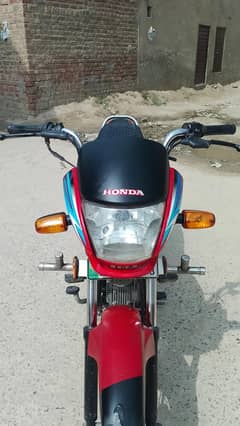 Honda pirdar 100 cc model 17 18 location Ellahabad kasur